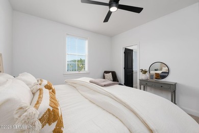Built by Tidewater Homes, this 4 bedroom, 3 bath home offers 3 - photo 41