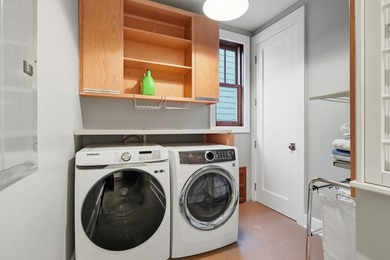 21 Blackwater Street presents a rare opportunity to own one of - photo 44