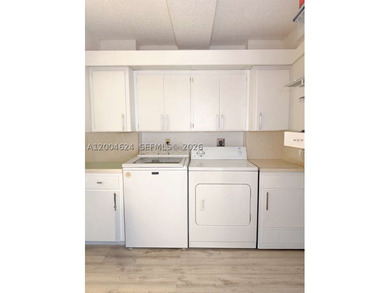 Upgraded 2-bedroom, 2-bathroom renovated kitchen features - photo 16