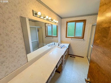 Three bedroom, two bath home in Salemtowne Civic Association 55+ - photo 16