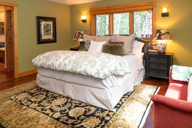 A well kept secret is this fabulous four bedroom three bath home - photo 18