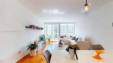 Spacious 1BR/1BA at 5600 Collins with huge private balcony