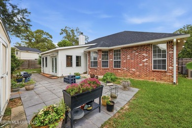 Welcome to 98175 Golf Club Drive, a well-maintained 4-bedroom - photo 24
