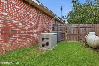 Welcome to 98175 Golf Club Drive, a well-maintained 4-bedroom - photo 26