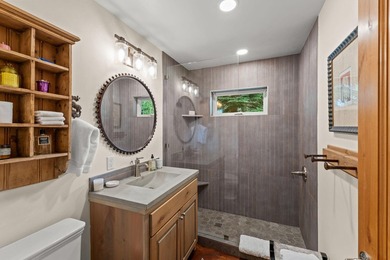 A well kept secret is this fabulous four bedroom three bath home - photo 30