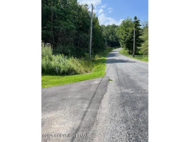 NEW REDUCTION NOW BELOW APPRAISED VALUE! Welcome to this