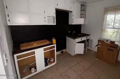 This 3/1ba home offers a great investment opportunity. Home is - photo 9