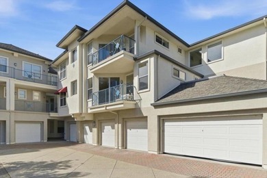 Beautifully updated 2 bd/2 ba condo in the desirable Redwood - photo 2