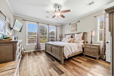 Welcome Home! Move in Ready with nice remodel! This beautiful - photo 15
