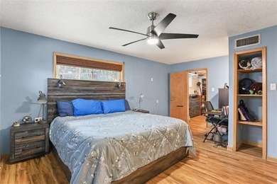 From the saltwater pool and private home theatre to the - photo 16