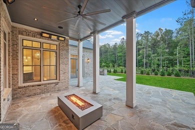 SOPHISTICATED ELEGANCE THROUGHOUT THIS STUNNING NEW CUSTOM - photo 19