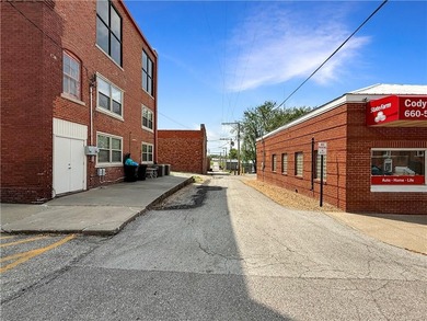 Welcome to a rare opportunity in downtown Higginsville--a