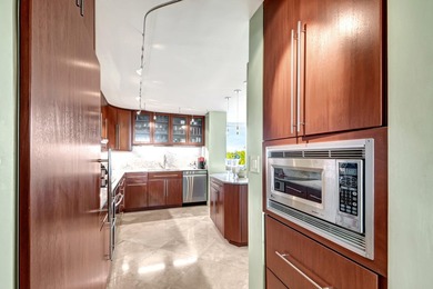 ***RARELY ON THE MARKET***STUNNING 2 BEDROOM, 2 BATHROOM - photo 10