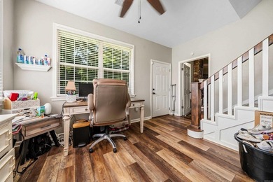 Welcome Home! Move in Ready with nice remodel! This beautiful - photo 21