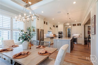 Open concept design, expansive windows offering light-filled - photo 22