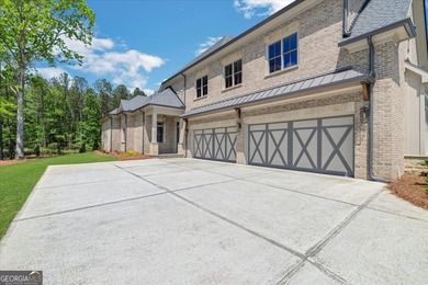 SOPHISTICATED ELEGANCE THROUGHOUT THIS STUNNING NEW CUSTOM - photo 27