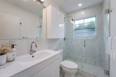 Completely remodeled 3/2 Coral Gables home on charming Catalonia - photo 8