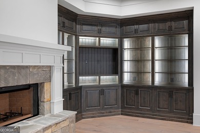 SOPHISTICATED ELEGANCE THROUGHOUT THIS STUNNING NEW CUSTOM - photo 54