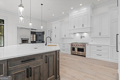 SOPHISTICATED ELEGANCE THROUGHOUT THIS STUNNING NEW CUSTOM - photo 56
