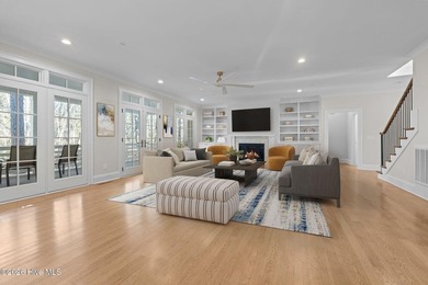 Luxury, easy living and value combine in this like-new custom - photo 5