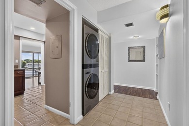 ACCEPTING BACK-UP OFFERS. Take Elevator t0 TOP FLOOR 2BR/2BA - photo 4