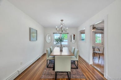 Charming Split-Level Gem in South Wantagh tucked away on a quiet - photo 11