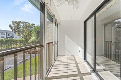 You are going to fall in love with this stunning 2 bedroom, 2 - photo 5