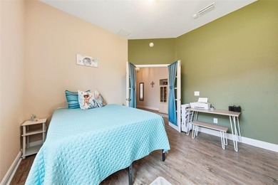 Virtually Staged. WELCOME HOME to this BEAUTIFULLY maintained - photo 17