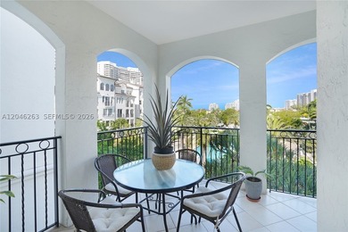 Little Maule Lake Condo For Sale in Aventura Florida