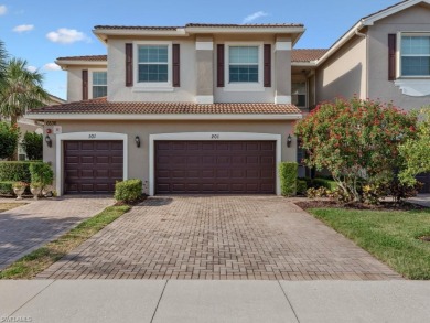 Lake Condo For Sale in Naples, Florida