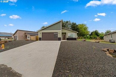Brand new construction in Dallesport - and in this market, that - photo 3