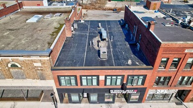 Downtown Waterville Excellent investment opportunity featuring - photo 3