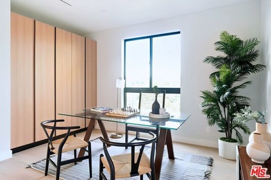 Perched above one of Silver Lake's most coveted corridors, this - photo 6