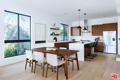 Perched above one of Silver Lake's most coveted corridors, this - photo 10