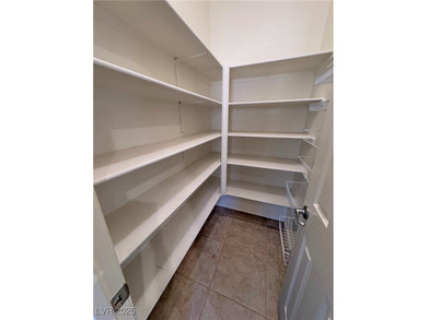 *IMMACULATE* MOVE-IN CONDITION!! LOCATED IN MOUNTAIN FALLS