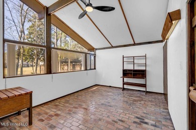 Searching for a real Caroll Ishee home on the beautiful