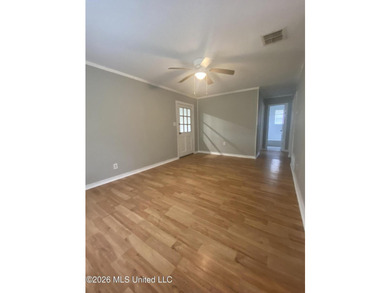 Great first time home buyer! This 3 BR 1 bath , Has a large - photo 19