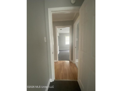 Great first time home buyer! This 3 BR 1 bath , Has a large - photo 23