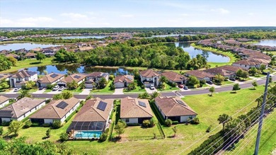 Welcome to this beautifully designed 3 bedroom, 3 bath home - photo 50