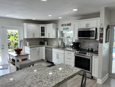 Experience Florida living in this beautifully updated - photo 2