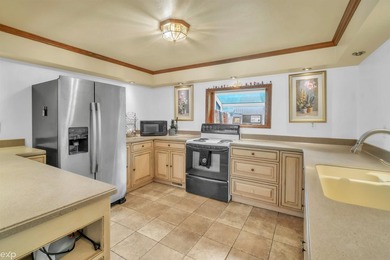 Welcome to this unique 3-bedroom, 1-bath raised ranch across - photo 11