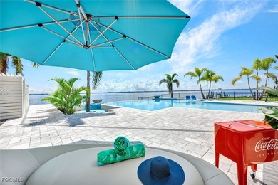 Spectacular Riverfront Estate: More than 1/2 acre lot (21,824sqf - photo 13