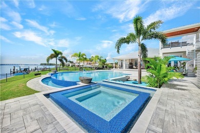 Spectacular Riverfront Estate: More than 1/2 acre lot (21,824sqf - photo 14
