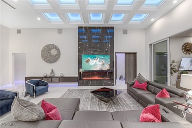 Spectacular Riverfront Estate: More than 1/2 acre lot (21,824sqf - photo 20