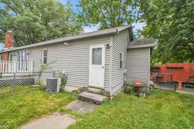 Welcome to this unique 3-bedroom, 1-bath raised ranch across - photo 26
