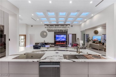 Spectacular Riverfront Estate: More than 1/2 acre lot (21,824sqf - photo 28