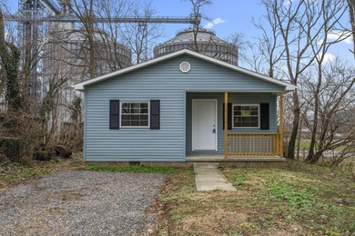 Scioto River Home For Sale in Chillicothe Ohio