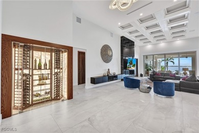 Spectacular Riverfront Estate: More than 1/2 acre lot (21,824sqf - photo 33