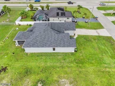 Welcome to this beautifully maintained 4-bedroom, 2-bathroom - photo 33
