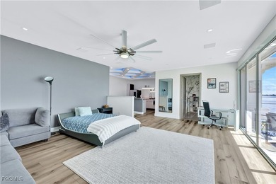Spectacular Riverfront Estate: More than 1/2 acre lot (21,824sqf - photo 43